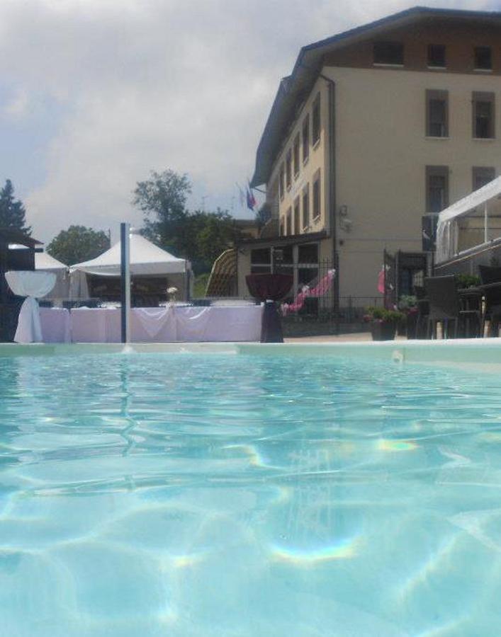 Albergo Ristorante Miramonti Toano Exterior photo